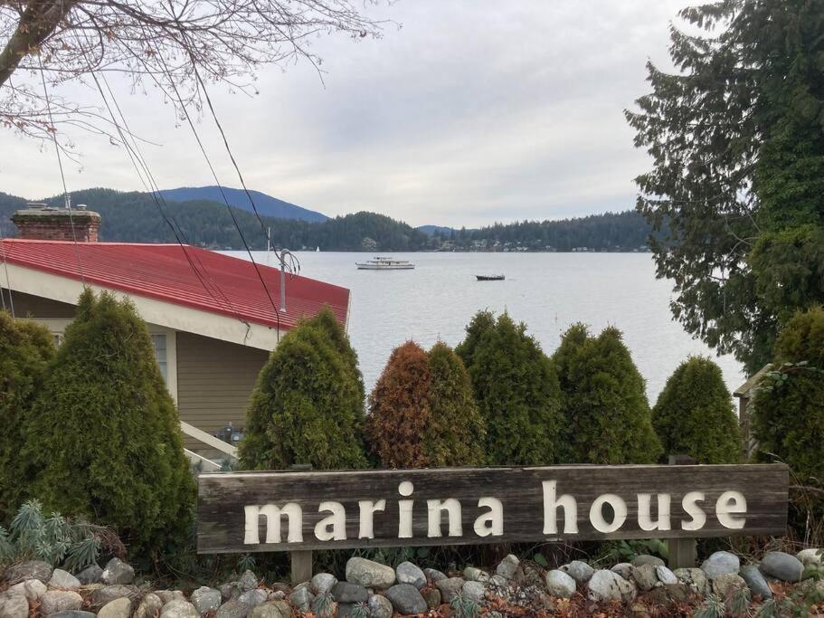 Iconic 3-Story Waterfront 'Marina House' W/ View Villa Gibsons Bagian luar foto