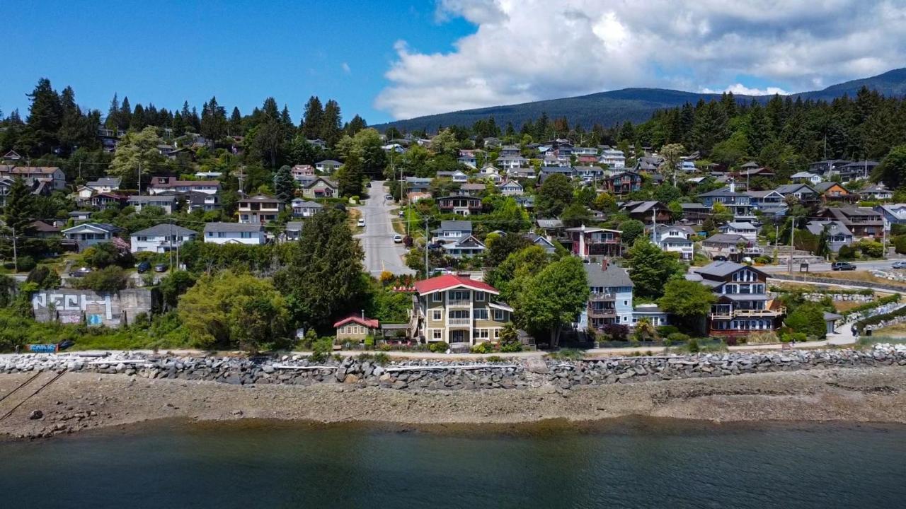 Iconic 3-Story Waterfront 'Marina House' W/ View Villa Gibsons Bagian luar foto