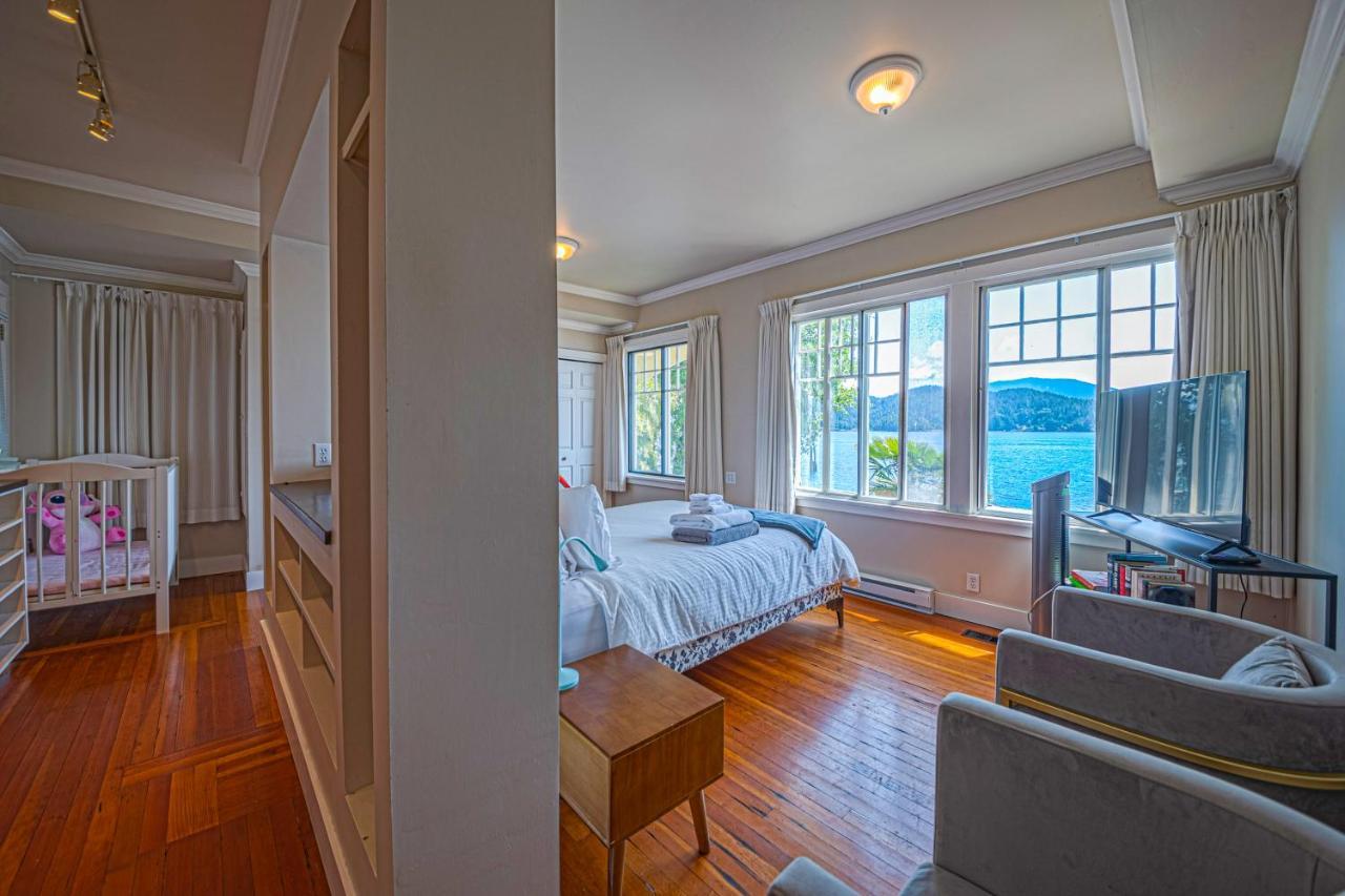 Iconic 3-Story Waterfront 'Marina House' W/ View Villa Gibsons Bagian luar foto