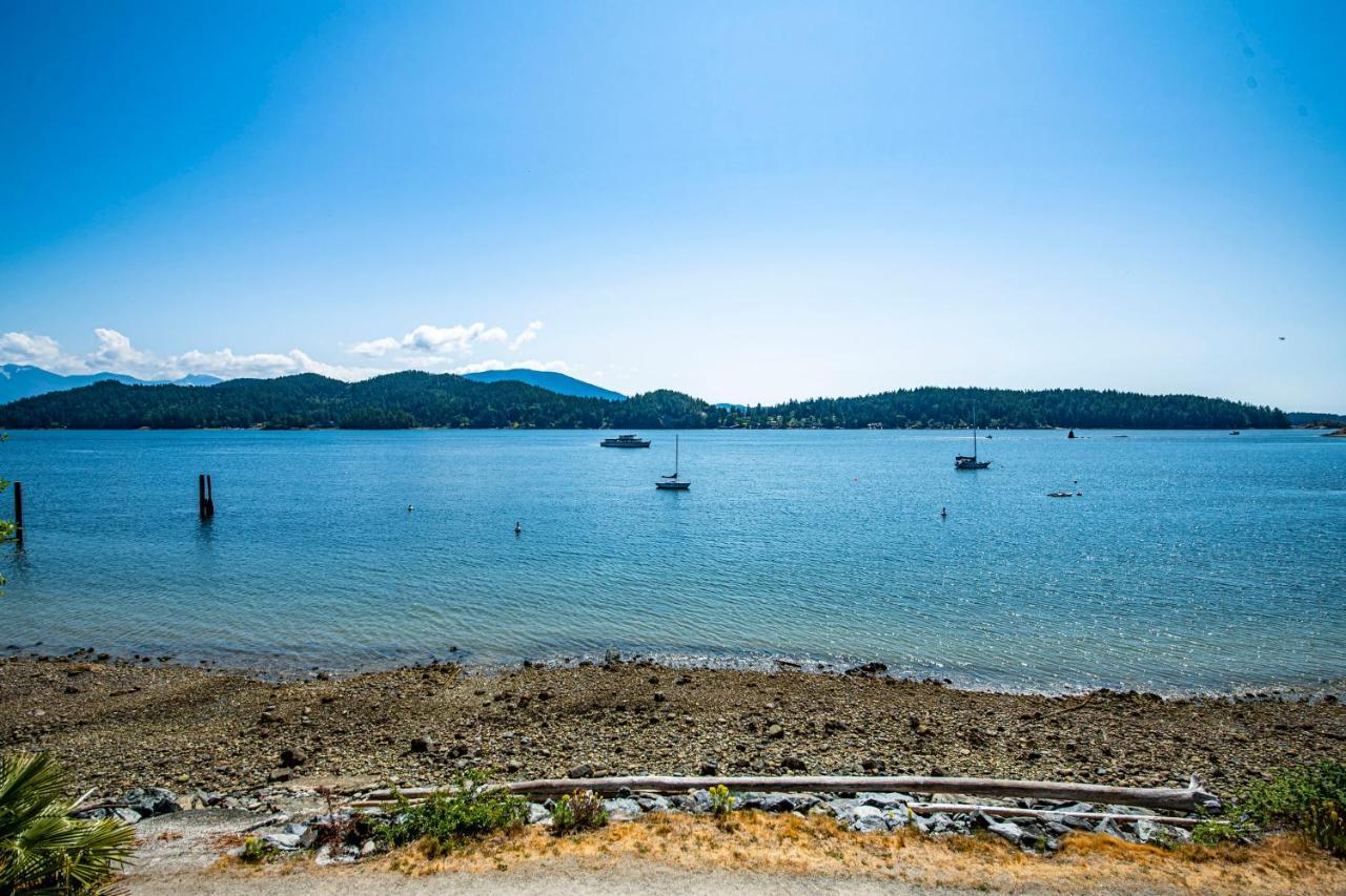 Iconic 3-Story Waterfront 'Marina House' W/ View Villa Gibsons Bagian luar foto